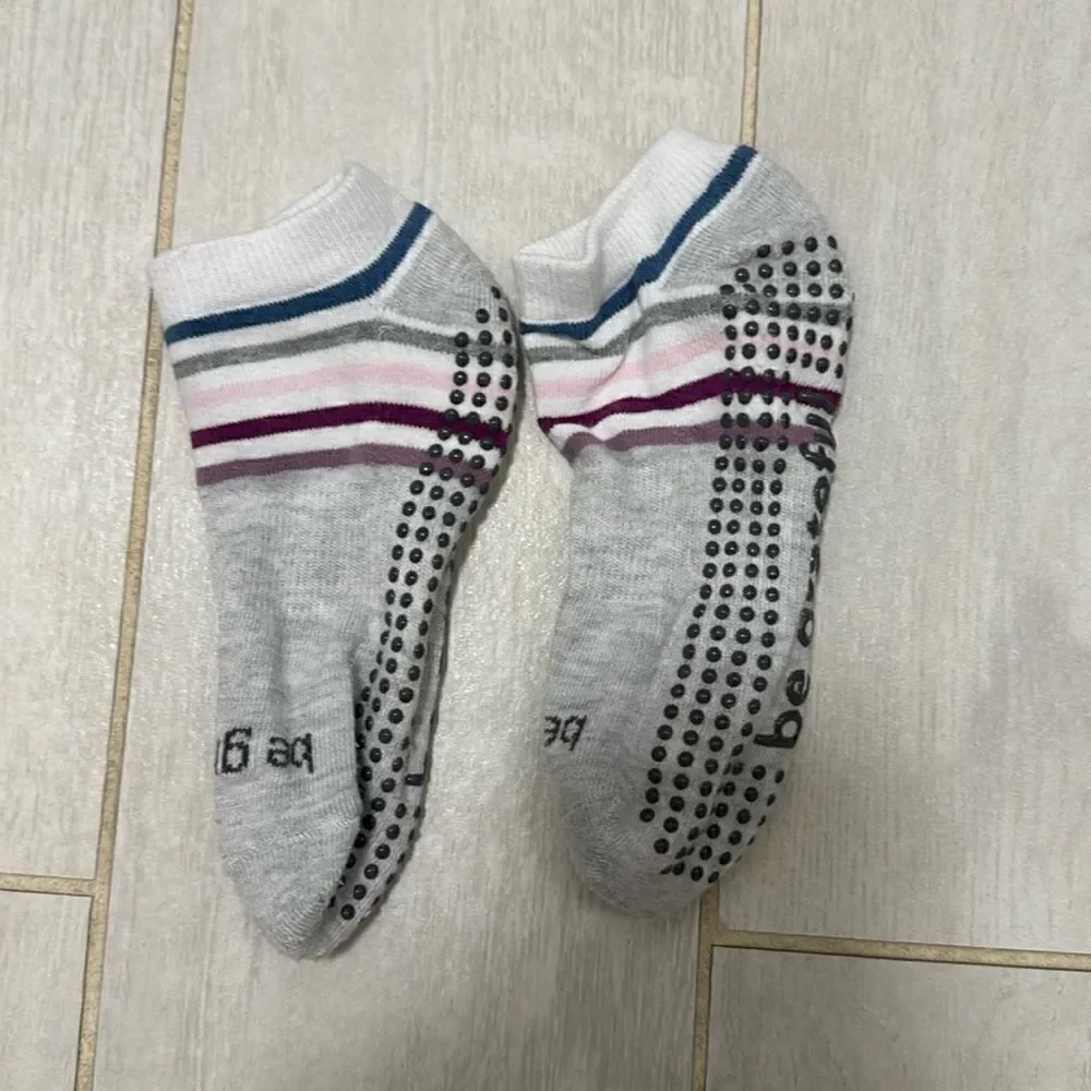 New Pilates grip socks OS